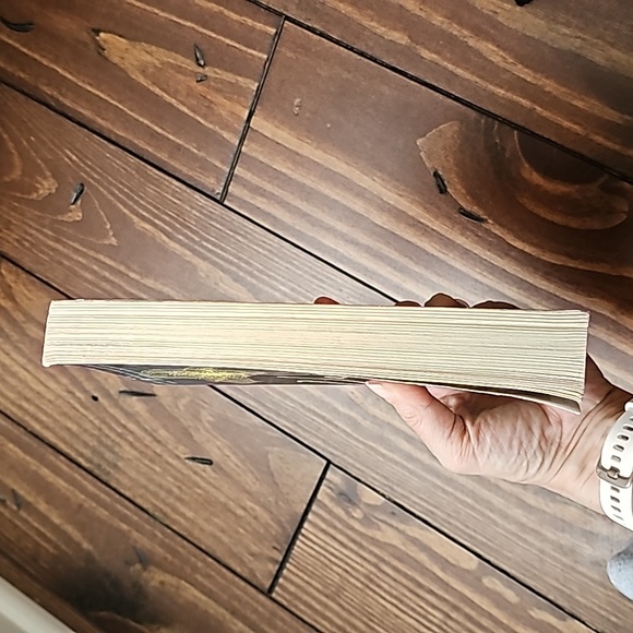 Verity - Picture 5 of 5